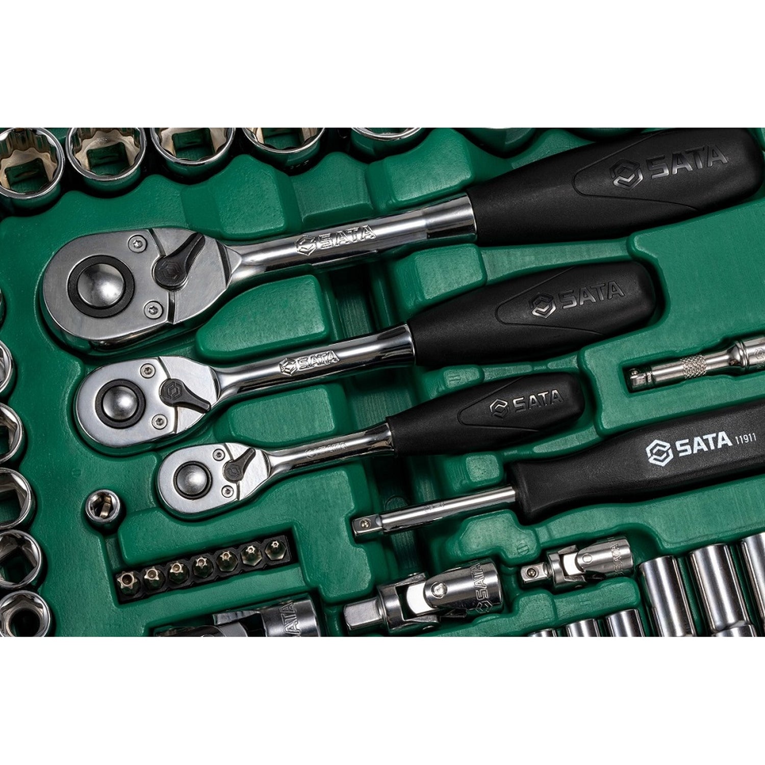 Juego Dados Hexagonal Completo 1/4"-3/8"-1/2" 150Pzs Sata