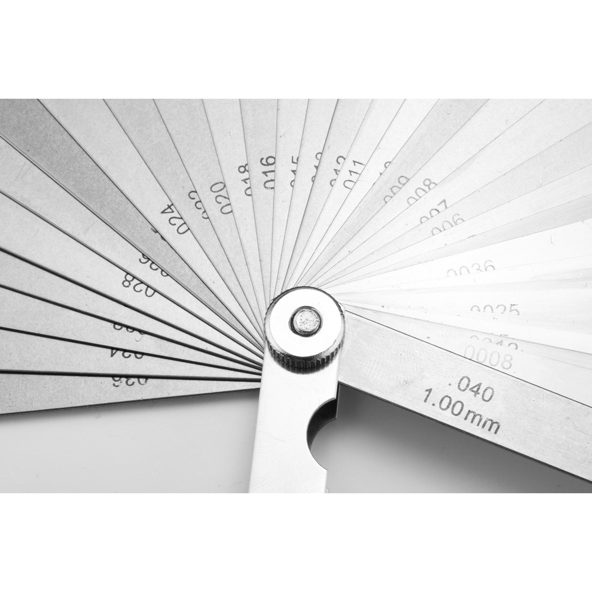 Set Calibrador Espacio Feeler mm pulg 0.02-1.00mm 32Pzs Sata