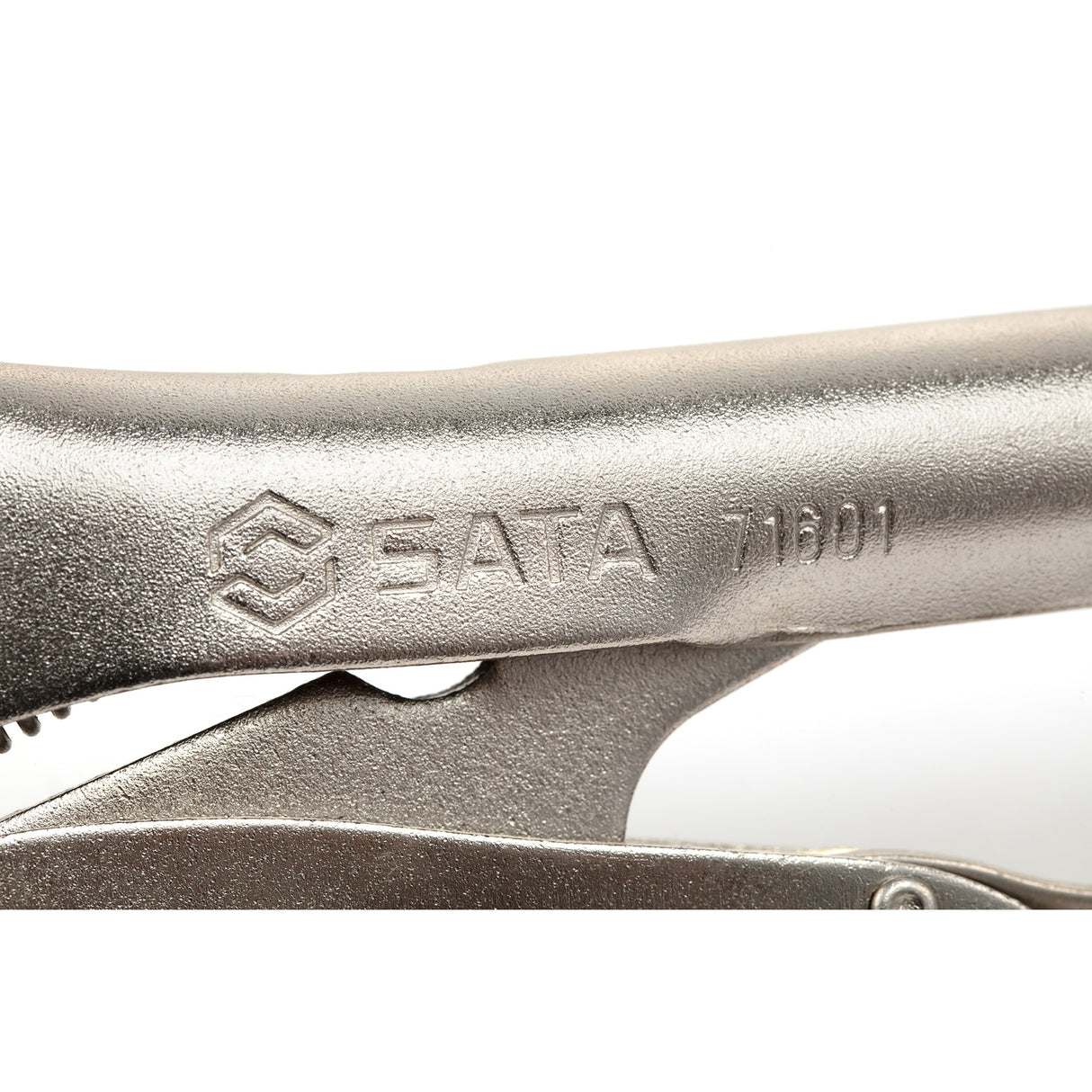 Caimán De Presión Hojalatero Tipo C Sata