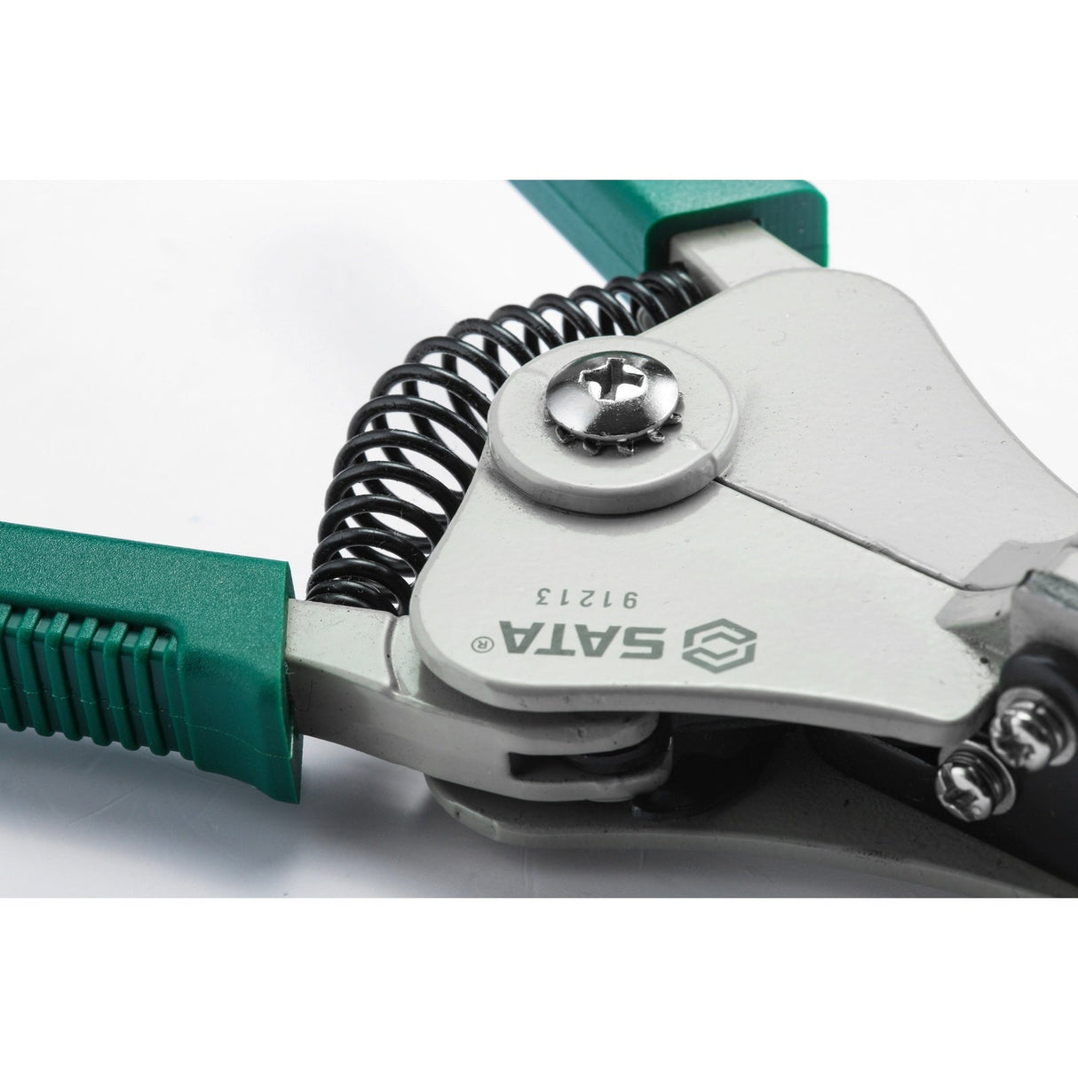 Alicate Pelacables Automático Sata