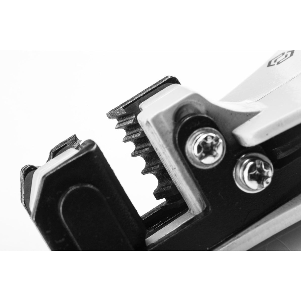 Alicate Pelacables Automático Sata