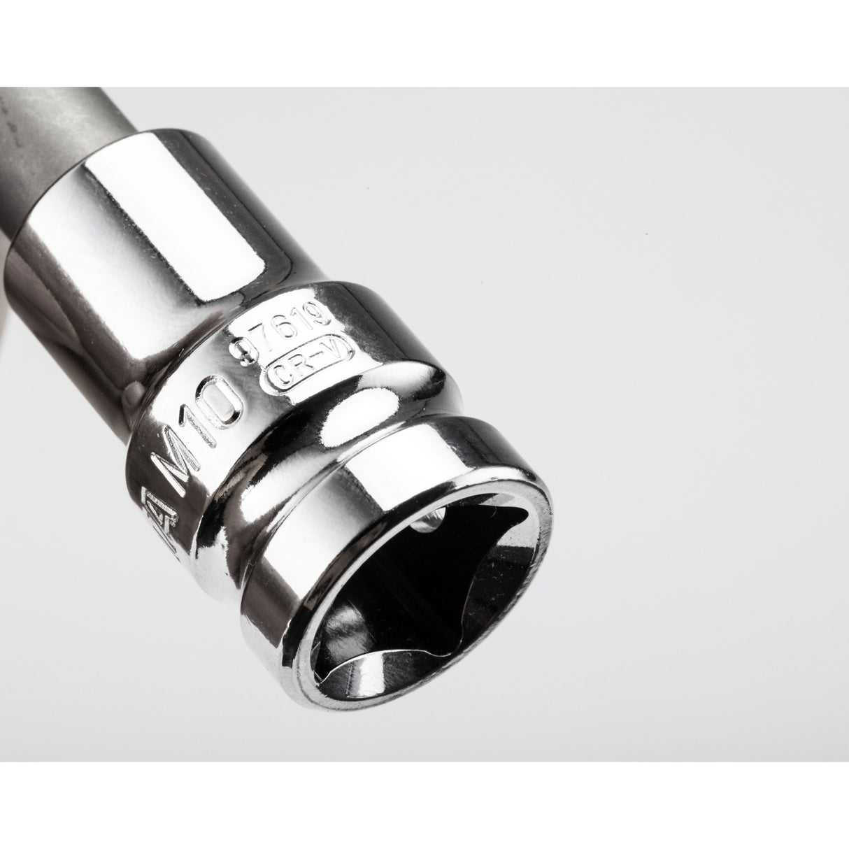 Dado Especial Para Pernos Tapa Motor Sata