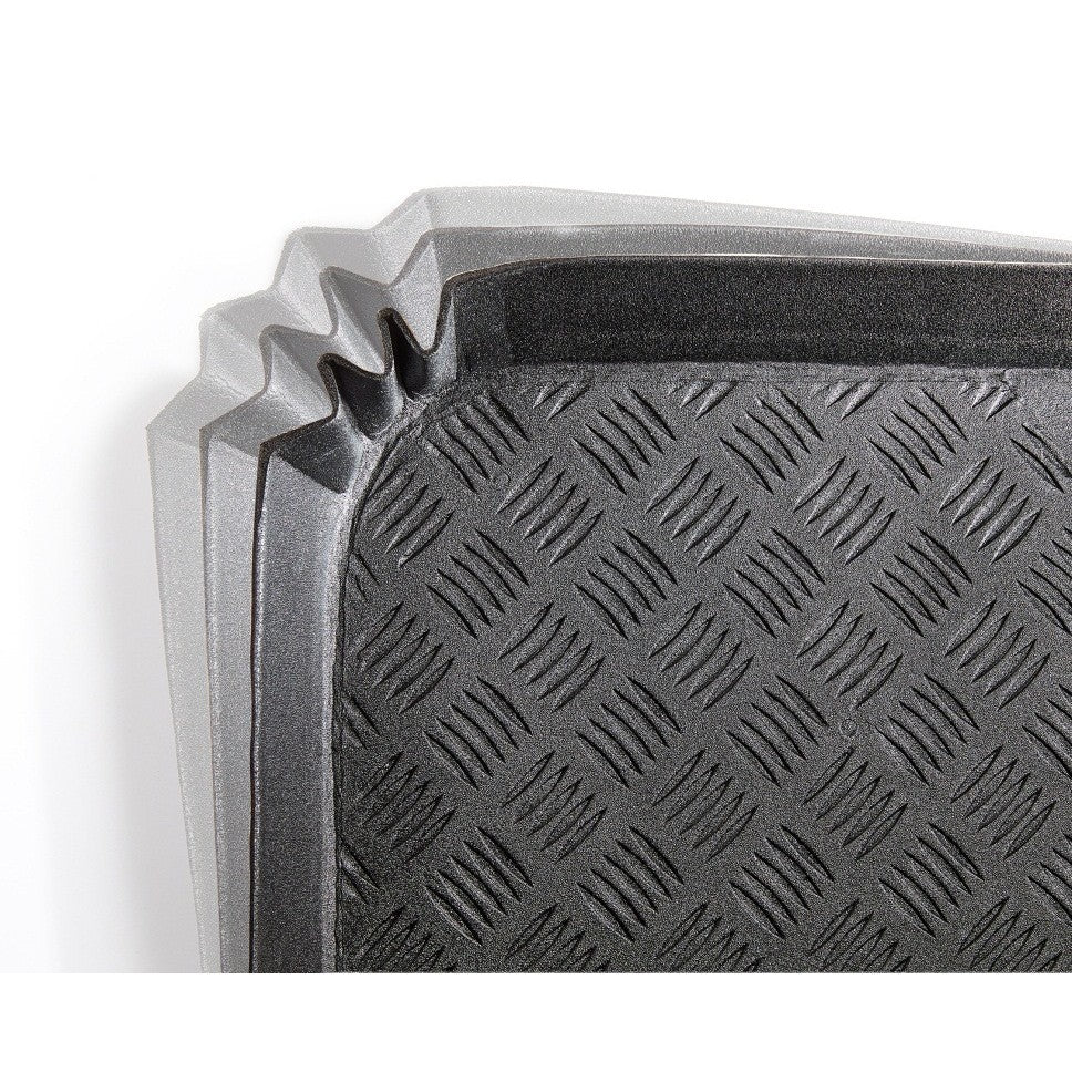Cubre Maletero Adaptable con Fuelles Extensibles Mottez - detalle del canto: las capas apiladas de las tres medidas y el fuelle que permite adaptarlo al maletero