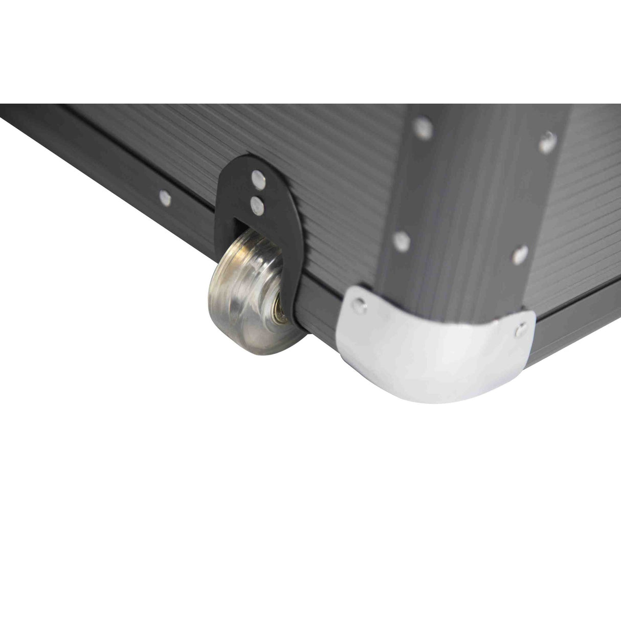 Caja Con Ruedas Aluminio 24" Sata