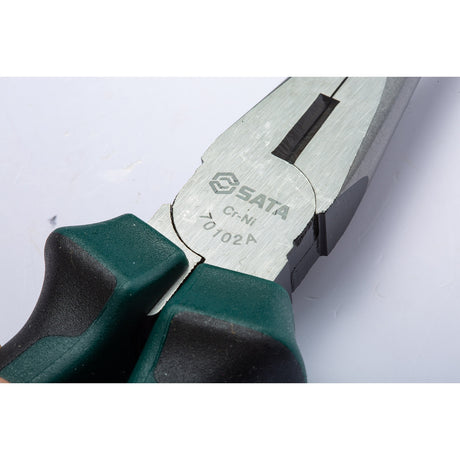 Alicate Punta Media Caña Corte Lateral Sata